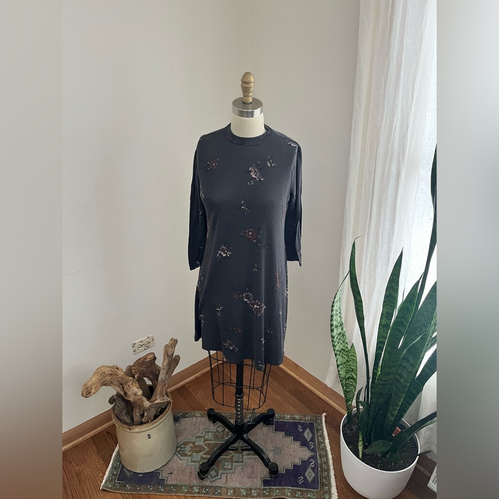 Target Xhilaration Dress , Grey with purple flowers, Size M.